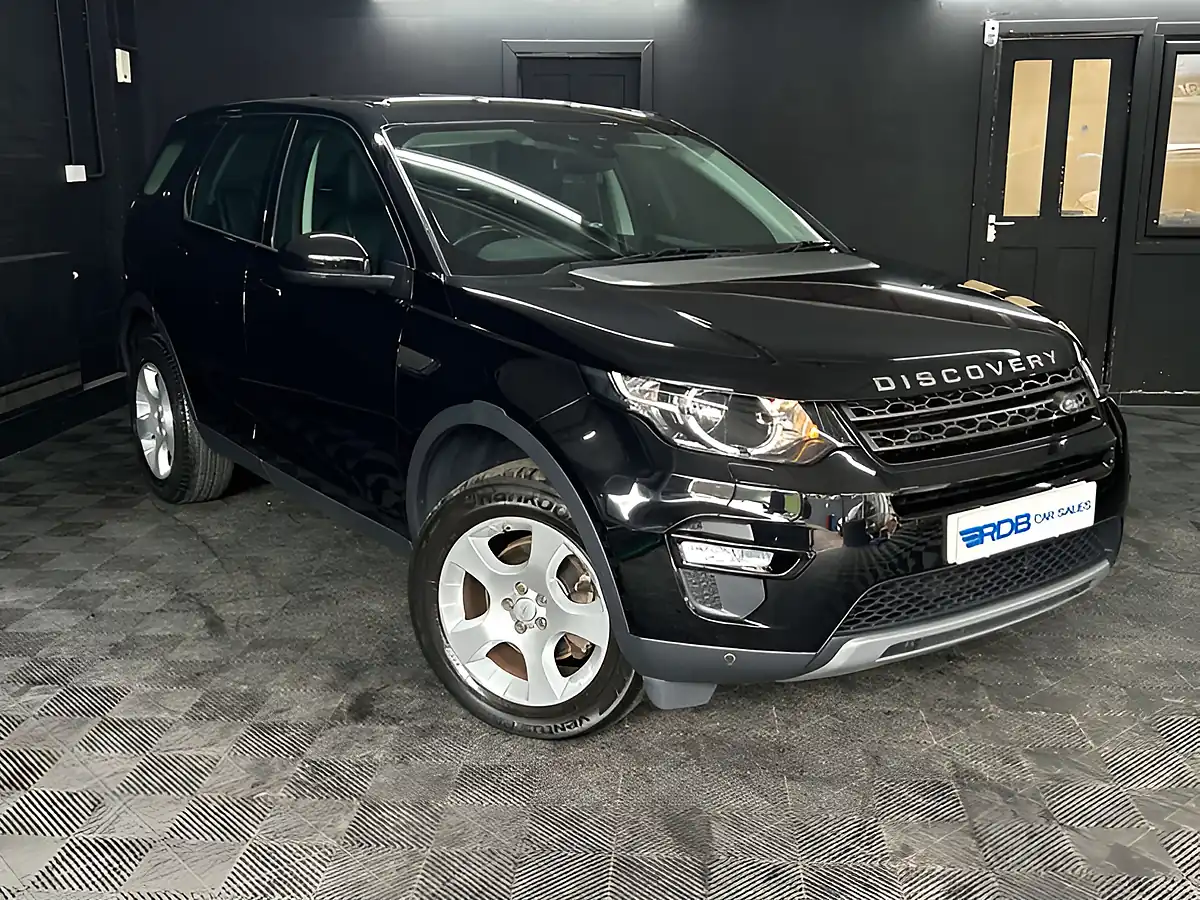 Used 2018 Land Rover Discovery Sport Se Tech Edition Black - Interior and Exterior details 11