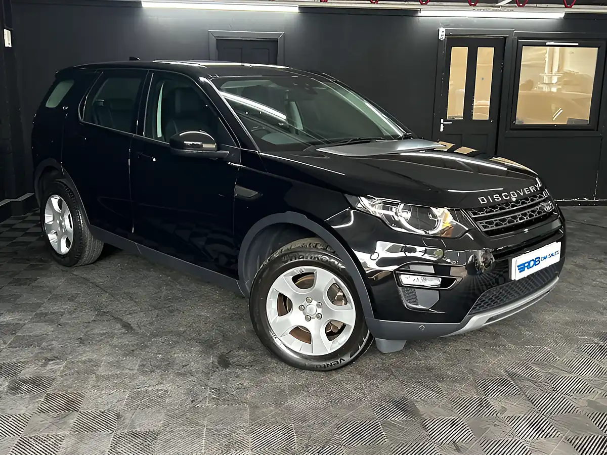 Used 2018 Land Rover Discovery Sport Se Tech Edition Black - Interior and Exterior details 13