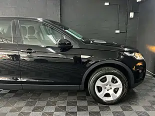 Used 2018 Land Rover Discovery Sport Se Tech Edition Black - Interior and Exterior details 16