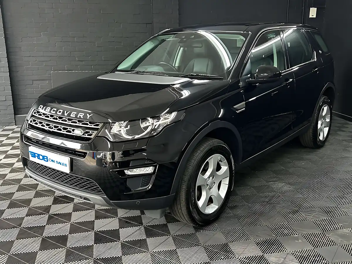Used 2018 Land Rover Discovery Sport Se Tech Edition Black - Interior and Exterior details 4