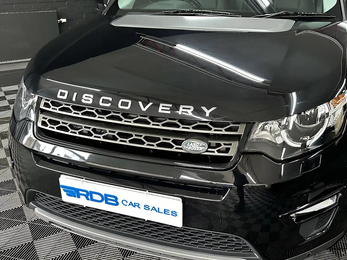 Used 2018 Land Rover Discovery Sport Se Tech Edition Black - Interior and Exterior details 6