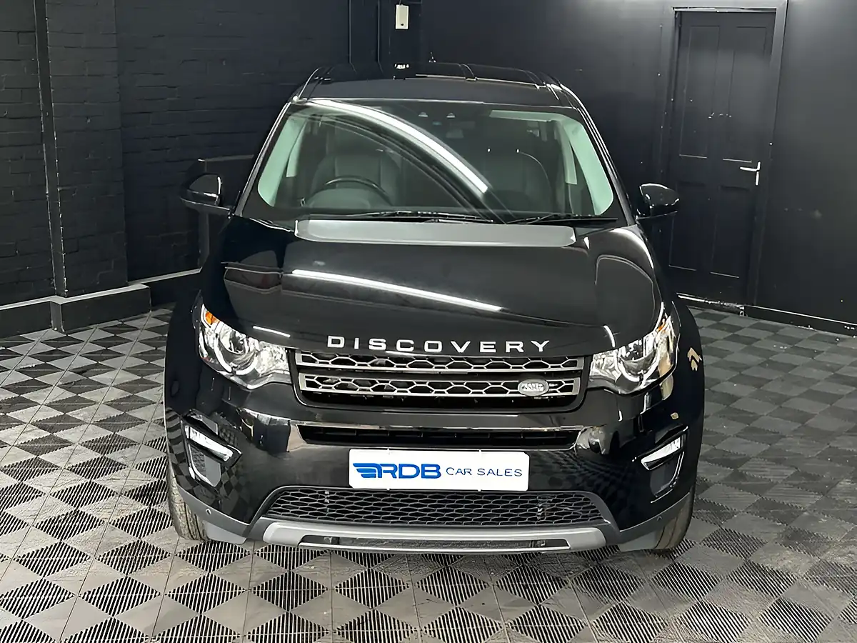 Used 2018 Land Rover Discovery Sport Se Tech Edition Black - Interior and Exterior details 9