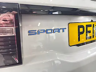 Used 2018 Land Rover Discovery Sport Se Tech Fuji White - Interior and Exterior details 20