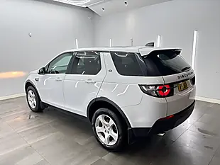 Used 2018 Land Rover Discovery Sport Se Tech Fuji White - Interior and Exterior details 8