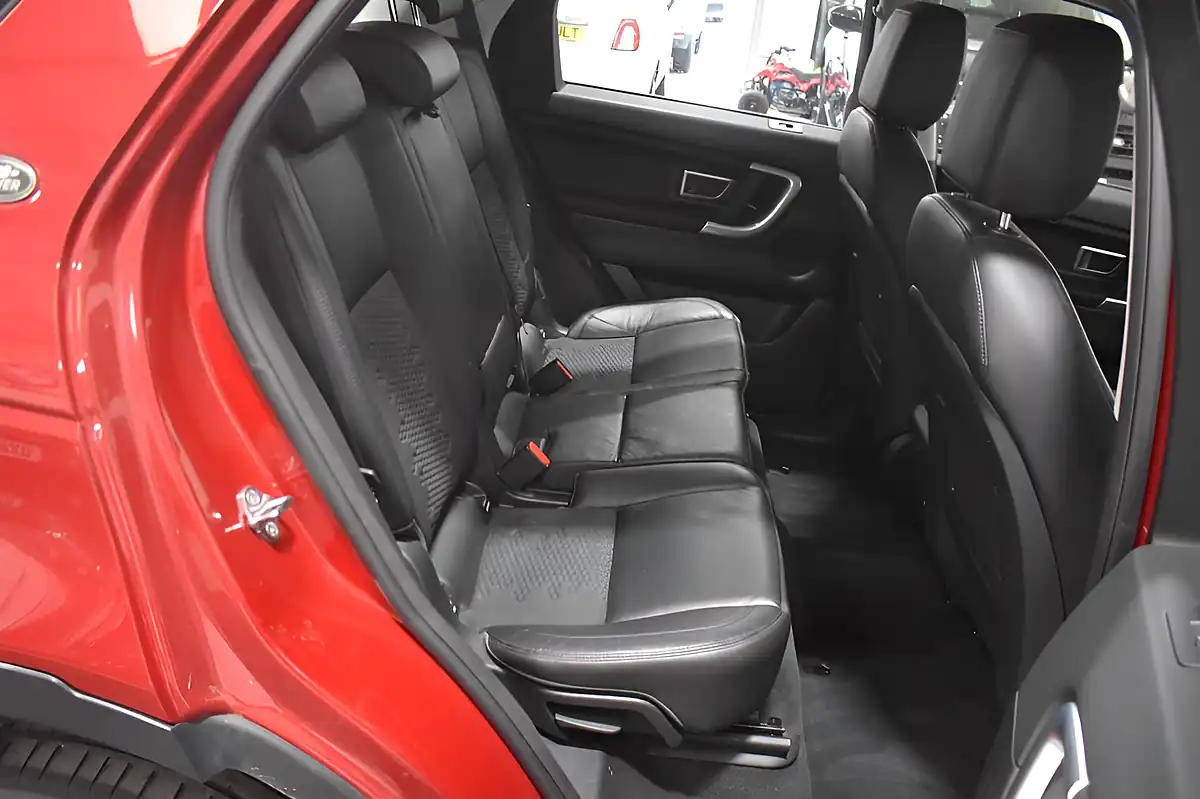 Used 2018 Land Rover Discovery Sport Se Tech Red - Interior and Exterior details 11
