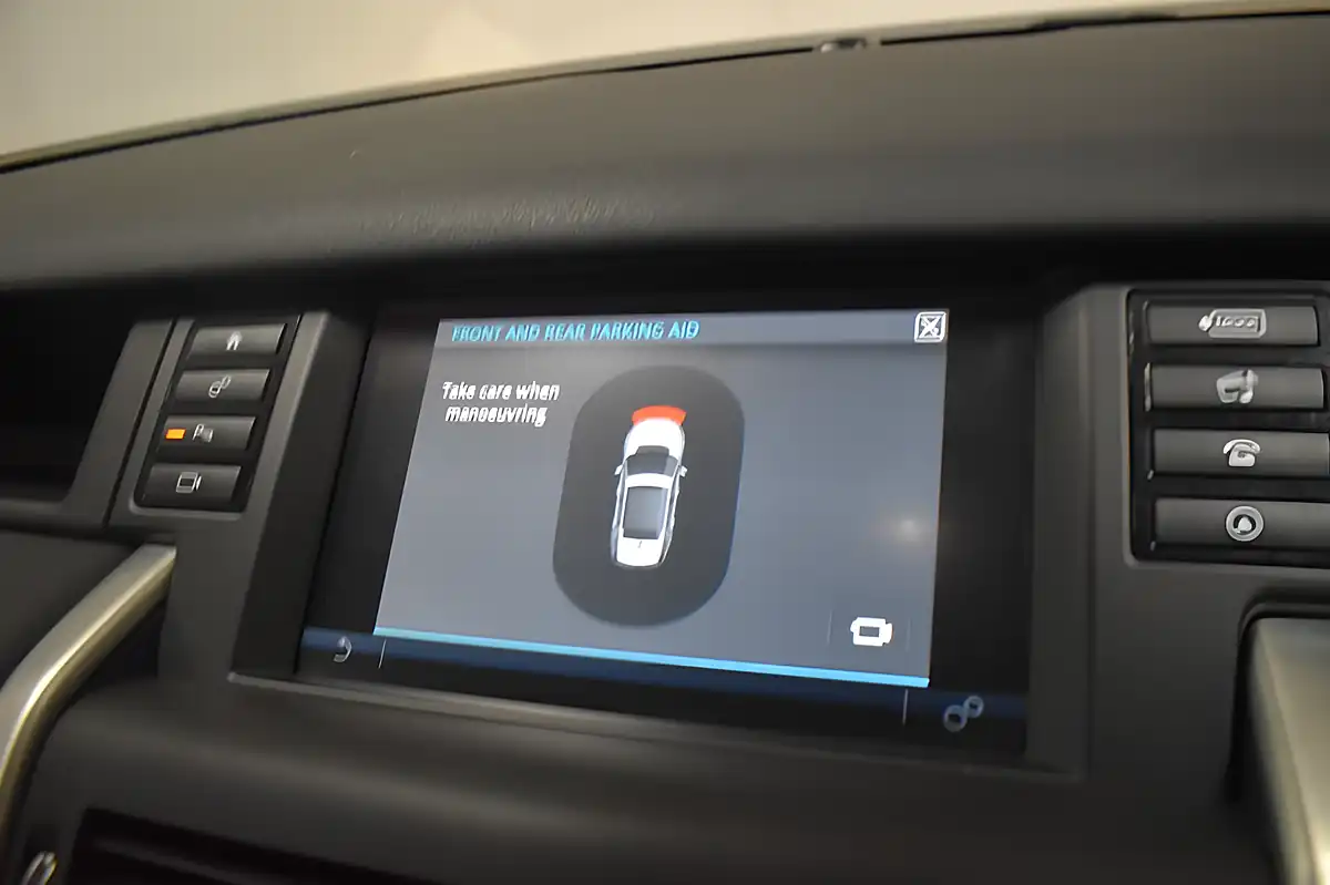Used 2018 Land Rover Discovery Sport Se Tech Red - Interior and Exterior details 14