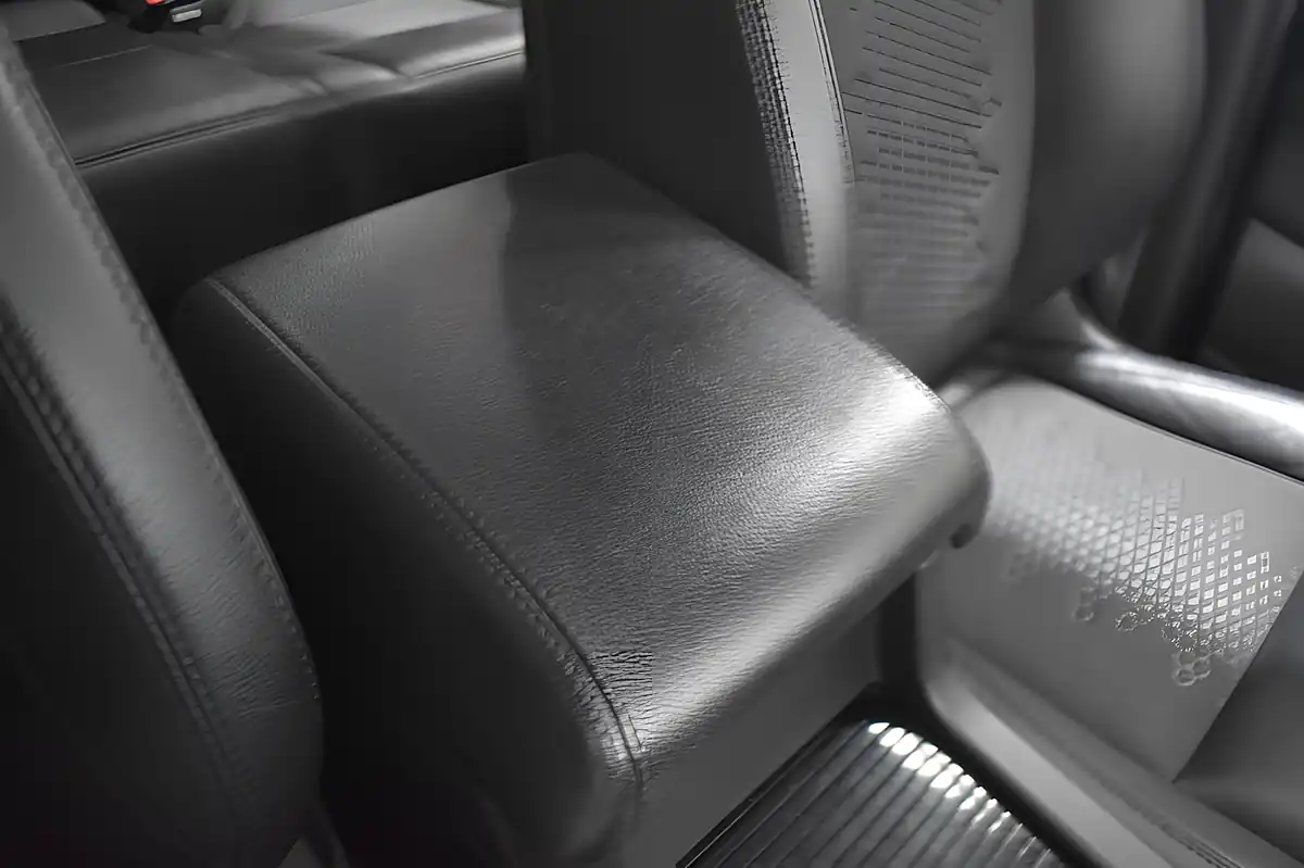 Used 2018 Land Rover Discovery Sport Se Tech Red - Interior and Exterior details 20