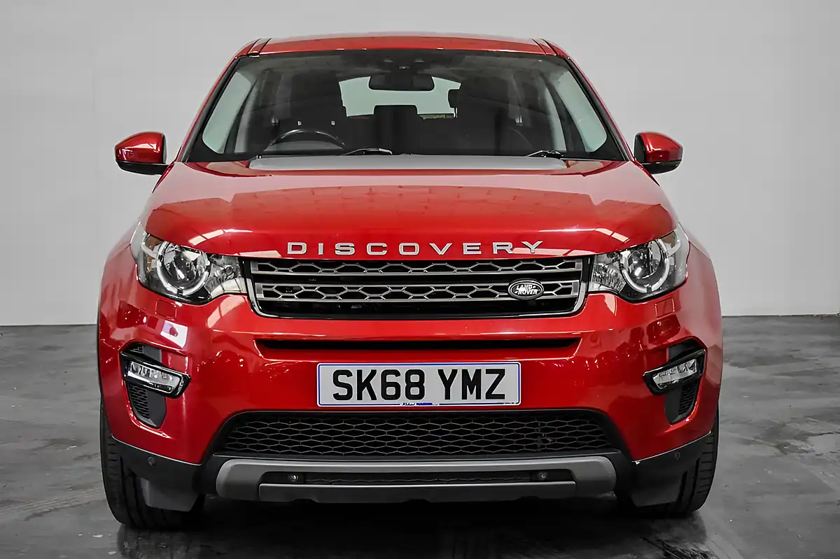 Used 2018 Land Rover Discovery Sport Se Tech Red - Interior and Exterior details 4