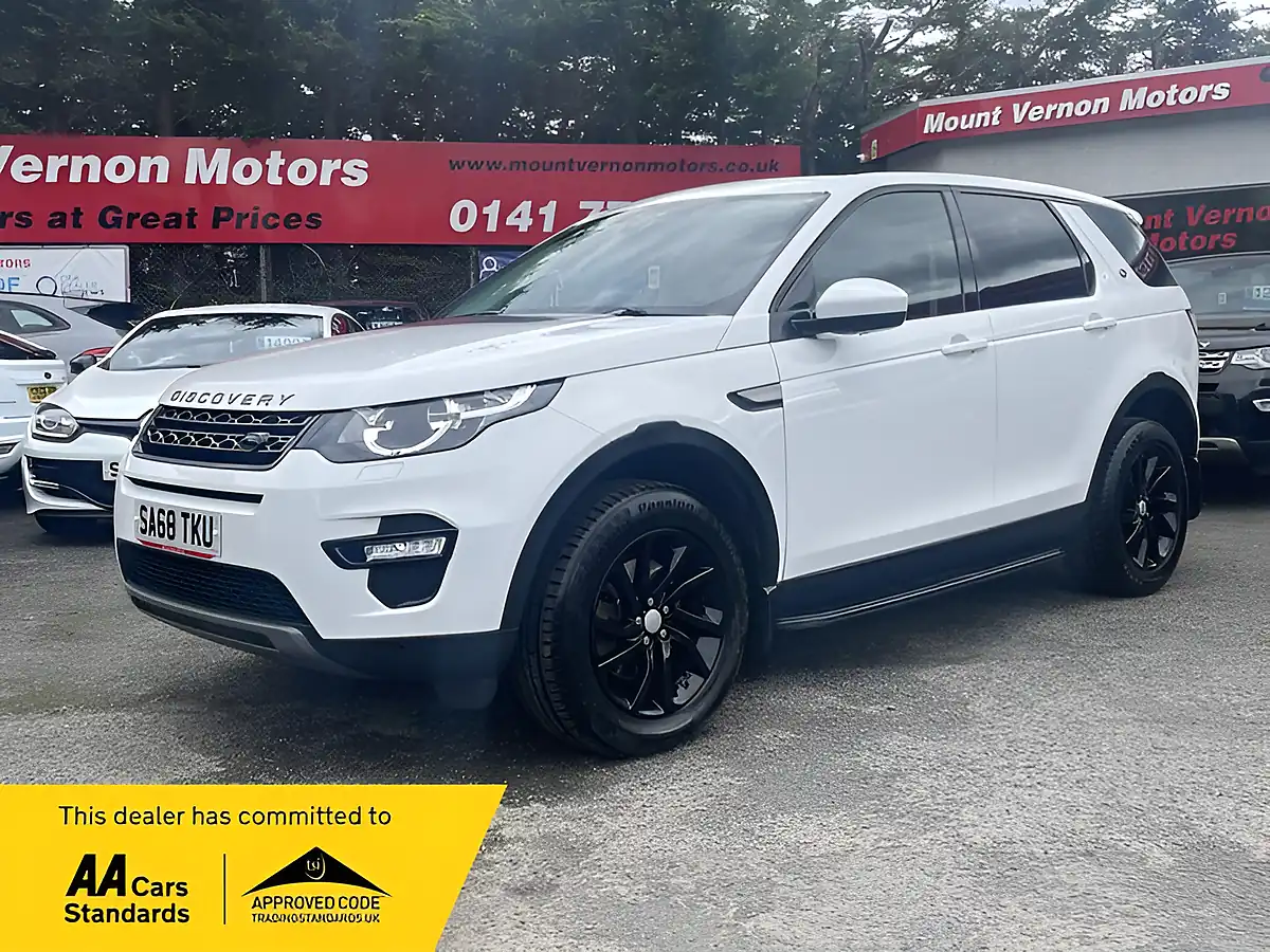 Used 2018 Land Rover Discovery Sport Se Tech White - Front View