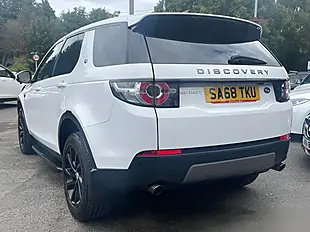 Used 2018 Land Rover Discovery Sport Se Tech White - Interior and Exterior details 8