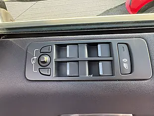 Used 2018 Land Rover Discovery Sport Se Tech White - Interior and Exterior details 12