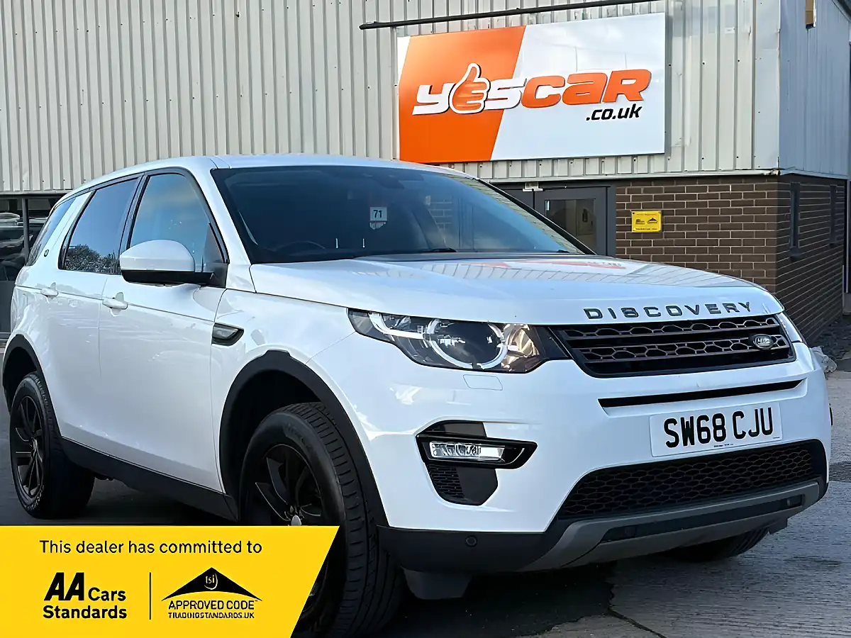 Used 2018 Land Rover Discovery Sport Se Tech White - Interior and Exterior details 2