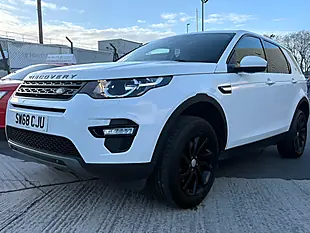 Used 2018 Land Rover Discovery Sport Se Tech White - Interior and Exterior details 5