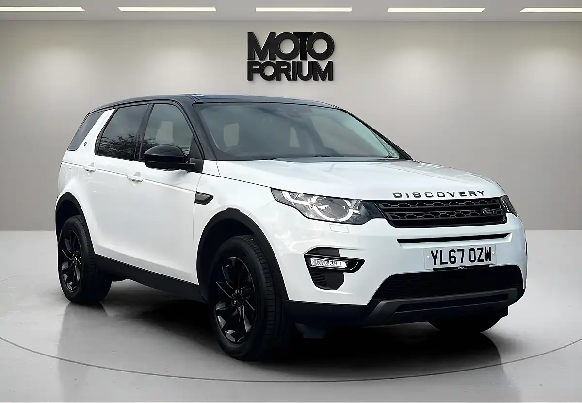 Used 2018 Land Rover Discovery Sport Se Tech White - Interior and Exterior details 4