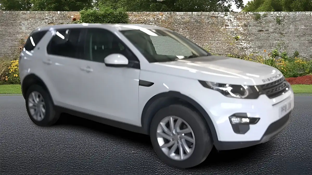Used 2018 Land Rover Discovery Sport Se Tech White - Interior and Exterior details 4