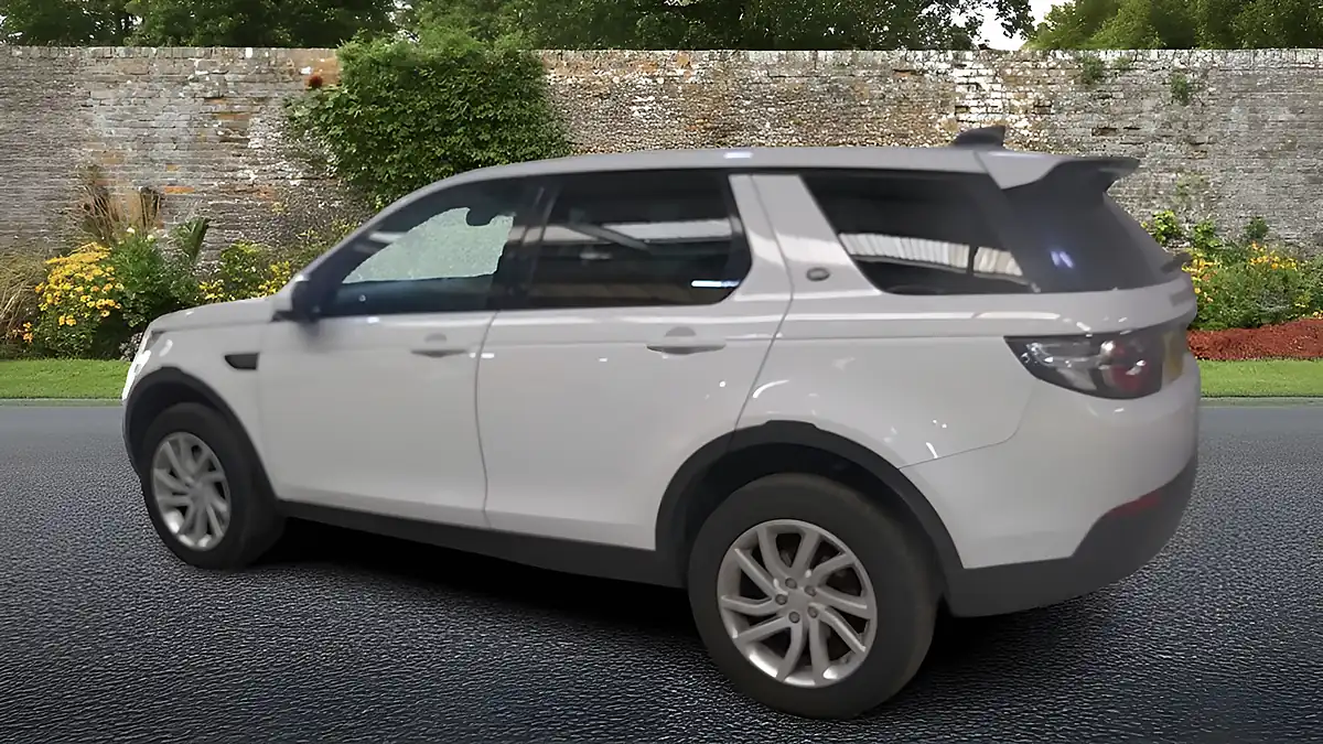 Used 2018 Land Rover Discovery Sport Se Tech White - Interior and Exterior details 5