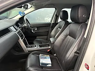 Used 2018 Land Rover Discovery Sport Se Tech White - Interior and Exterior details 20
