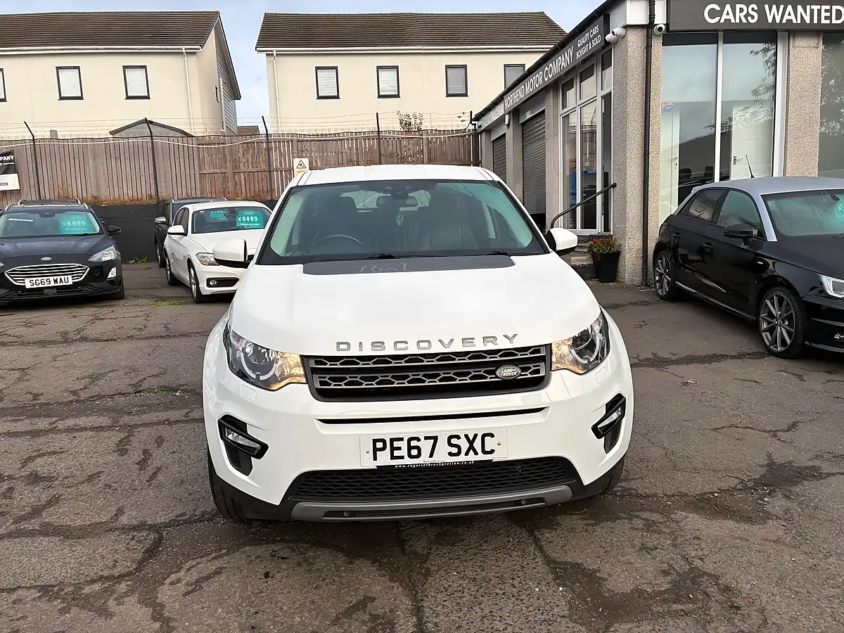 Used 2018 Land Rover Discovery Sport Se Tech White - Interior and Exterior details 8
