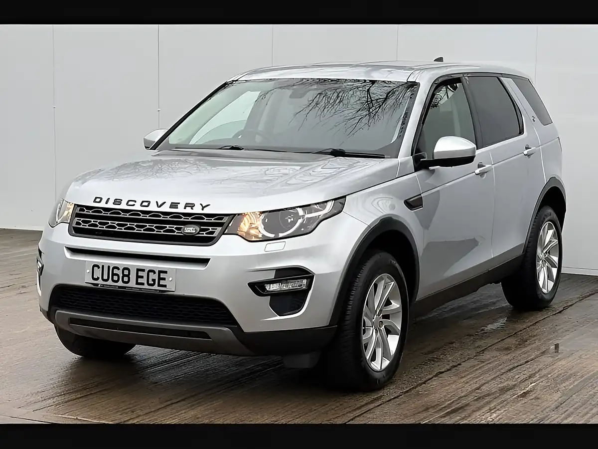 Used 2018 Land Rover Discovery Sport Se Tech Zambezi Silver - Interior and Exterior details 2