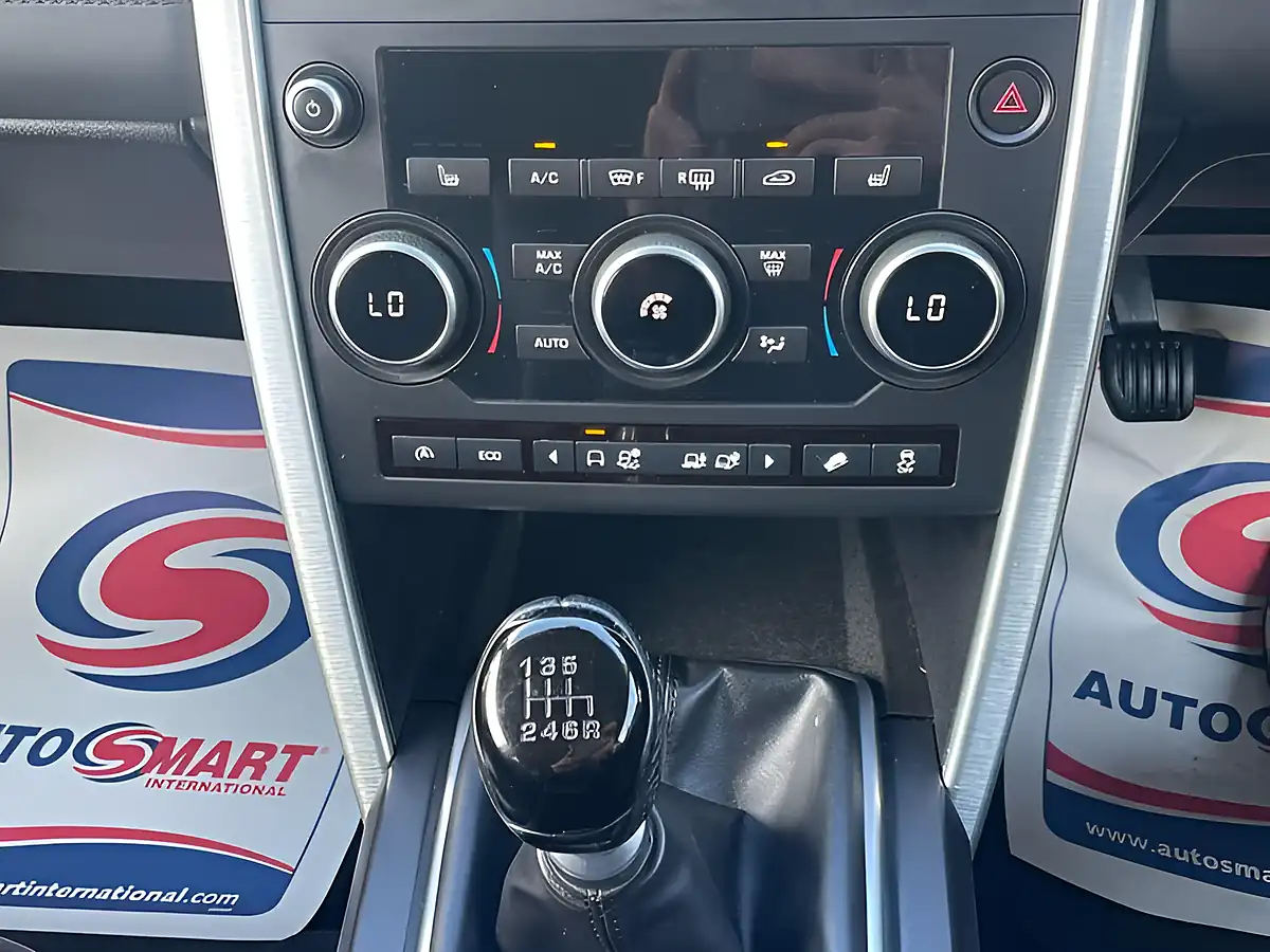 Used 2018 Land Rover Discovery Sport Se White - Interior and Exterior details 18