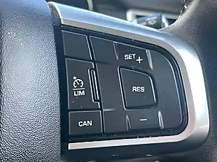 Used 2018 Land Rover Discovery Sport Se White - Interior and Exterior details 20