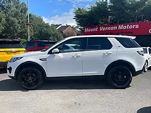 Used 2018 Land Rover Discovery Sport Se White - Interior and Exterior details 6