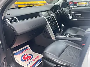 Used 2018 Land Rover Discovery Sport Se White - Interior and Exterior details 15