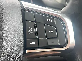 Used 2018 Land Rover Discovery Sport Se White - Interior and Exterior details 20