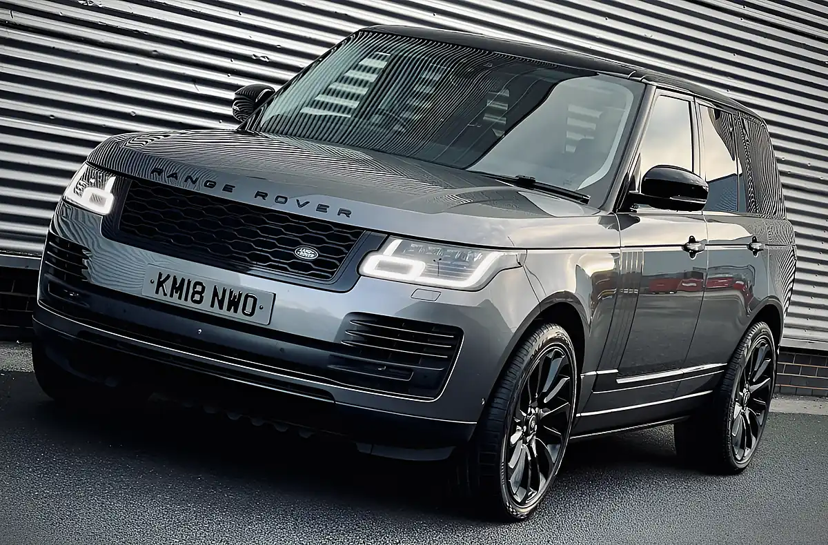 Used 2018 Land Rover Range Rover Autobiography Grey - Interior and Exterior details 4
