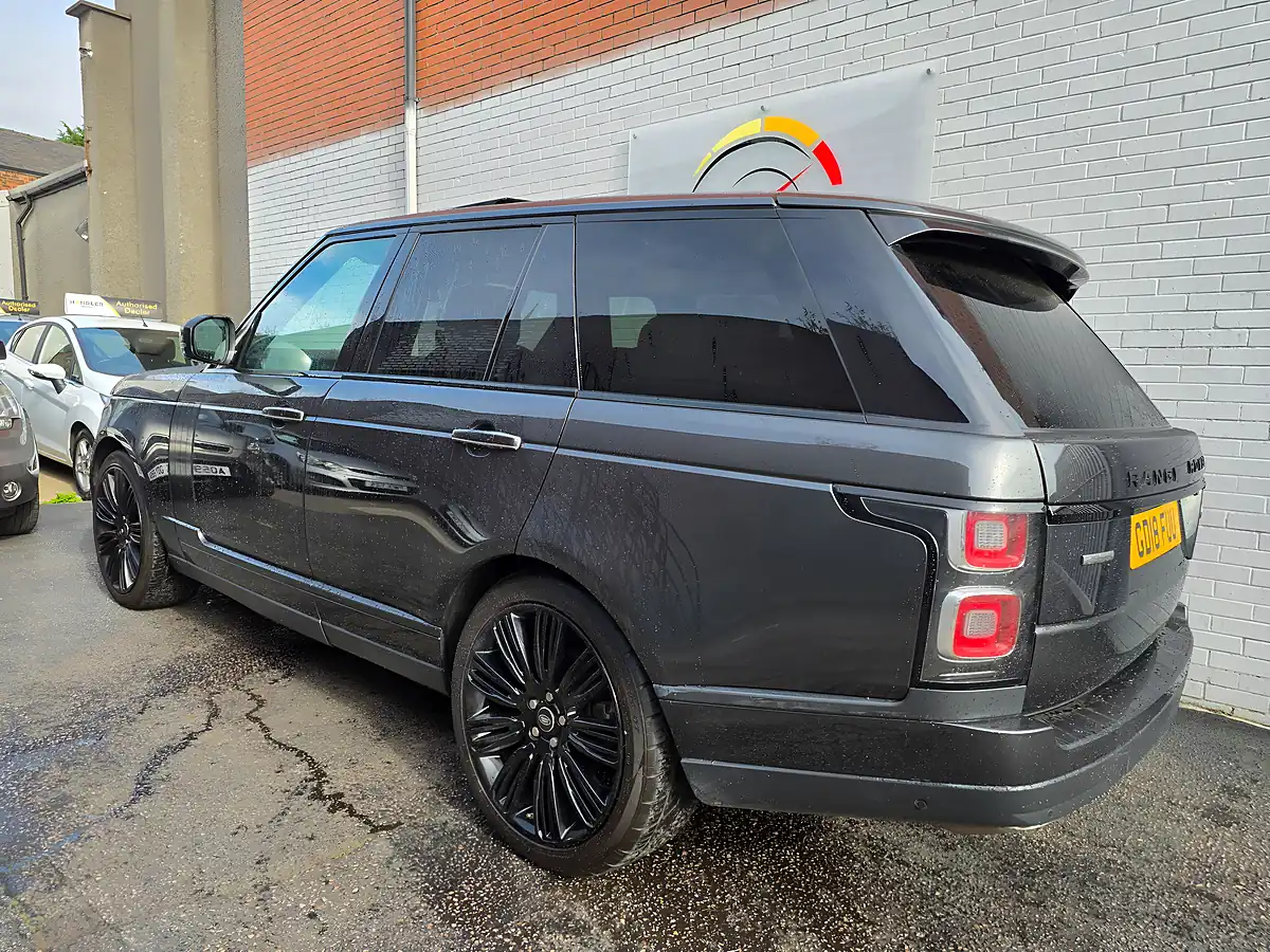 Used 2018 Land Rover Range Rover Autobiography Grey - Interior and Exterior details 4