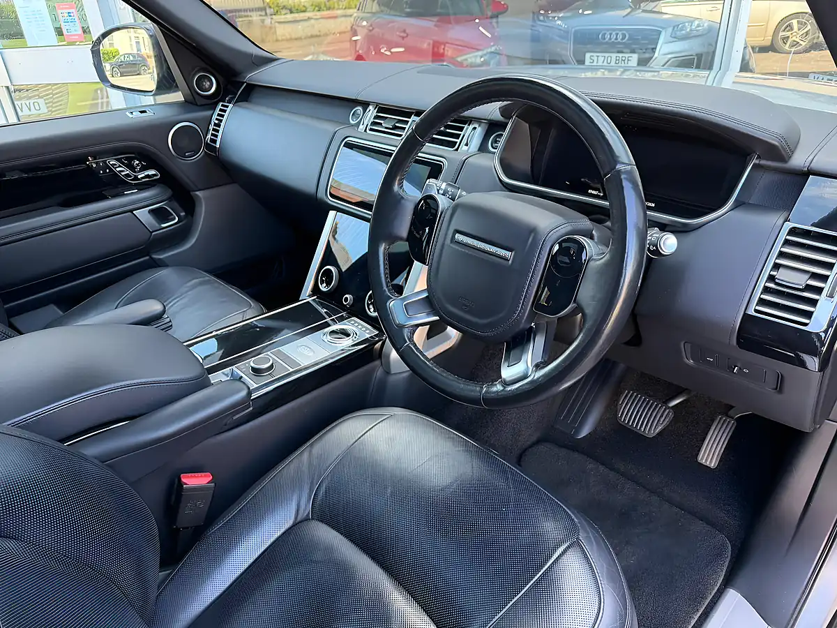 Used 2018 Land Rover Range Rover Autobiography Silver - Interior and Exterior details 11