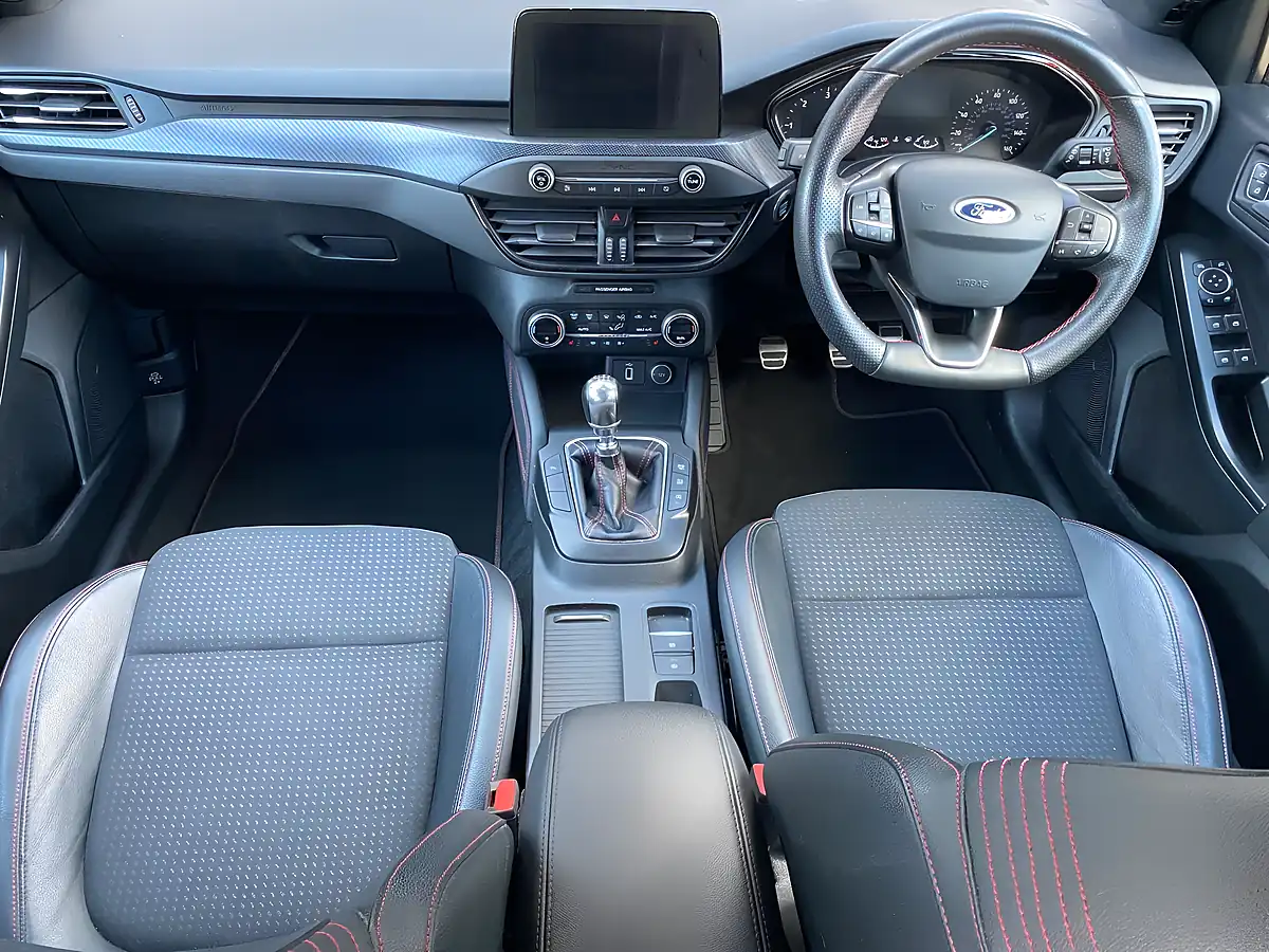 Used 2018 Land Rover Range Rover Autobiography Silver - Interior and Exterior details 12