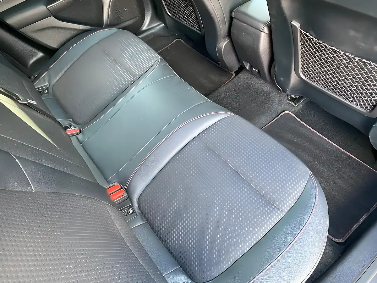 Used 2018 Land Rover Range Rover Autobiography Silver - Interior and Exterior details 18