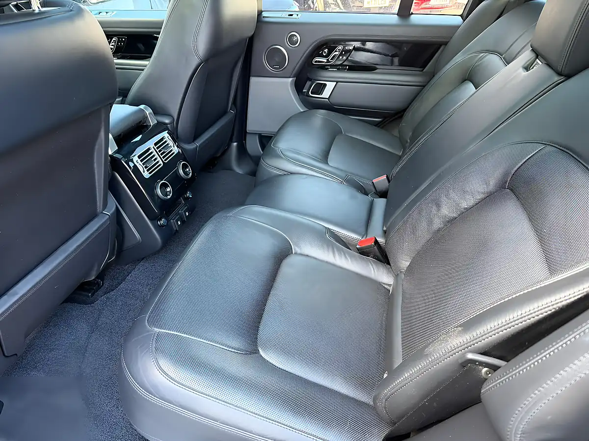 Used 2018 Land Rover Range Rover Autobiography Silver - Interior and Exterior details 19