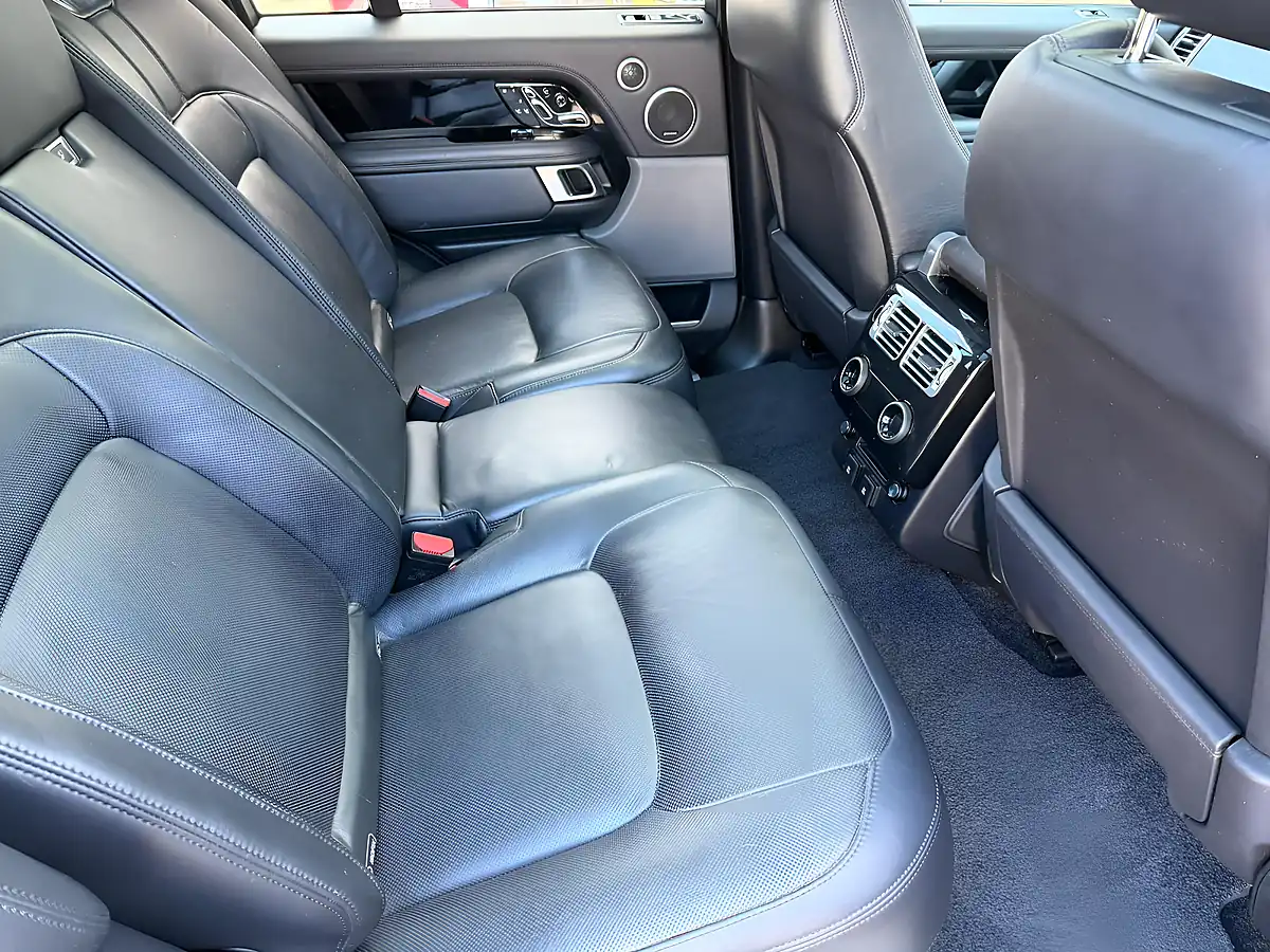 Used 2018 Land Rover Range Rover Autobiography Silver - Interior and Exterior details 20