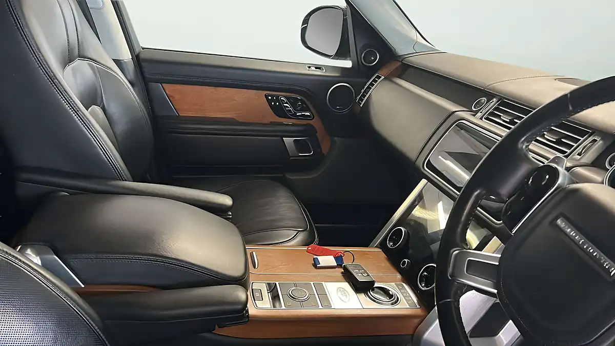 Used 2018 Land Rover Range Rover Autobiography Silver - Interior and Exterior details 15