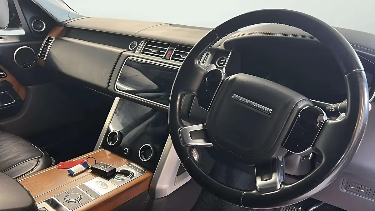 Used 2018 Land Rover Range Rover Autobiography Silver - Interior and Exterior details 16