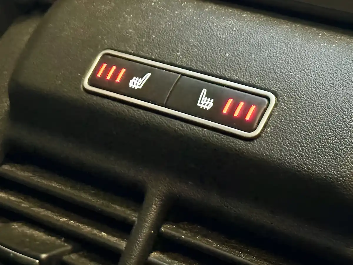 Used 2018 Land Rover Range Rover Evoque Autobiography Carpathian Grey - Interior and Exterior details 15