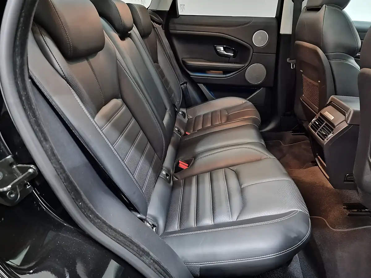 Used 2018 Land Rover Range Rover Evoque Hse Dynamic Black - Interior and Exterior details 13