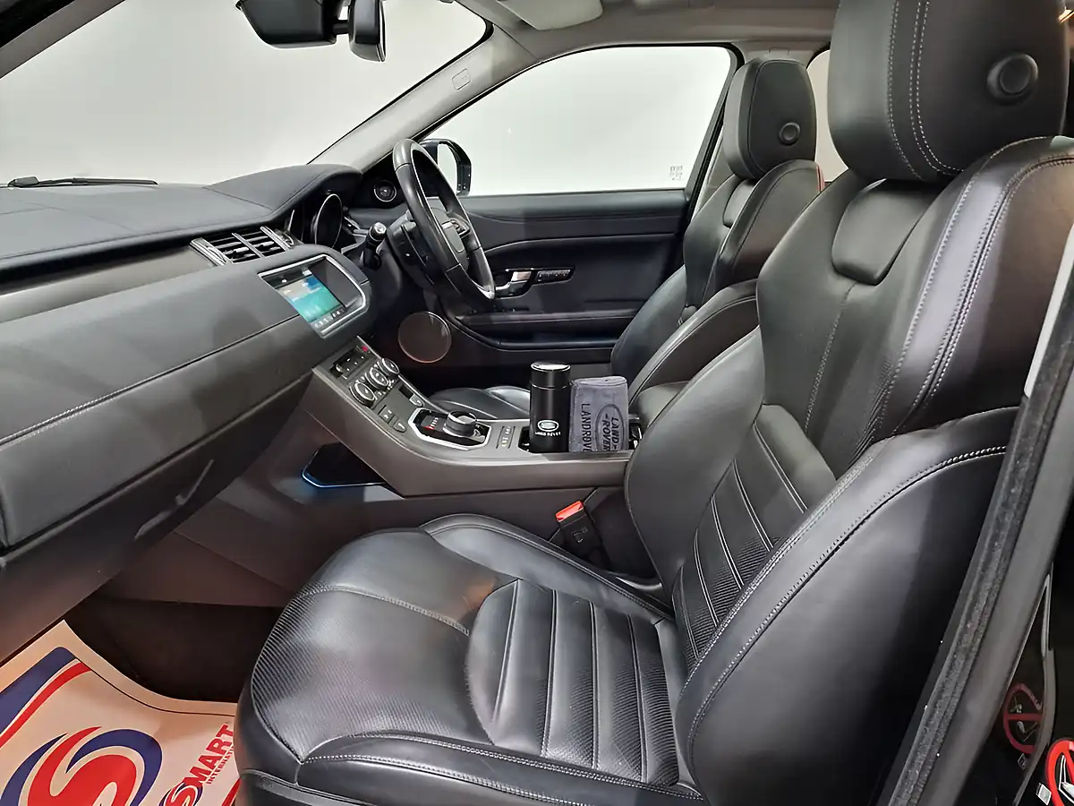 Used 2018 Land Rover Range Rover Evoque Hse Dynamic Black - Interior and Exterior details 16