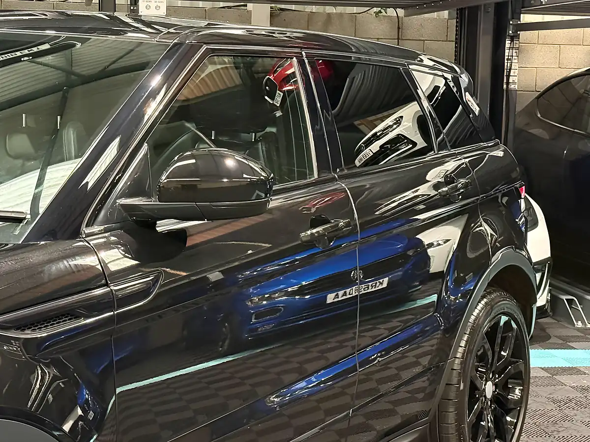 Used 2018 Land Rover Range Rover Evoque Hse Dynamic Black - Interior and Exterior details 14