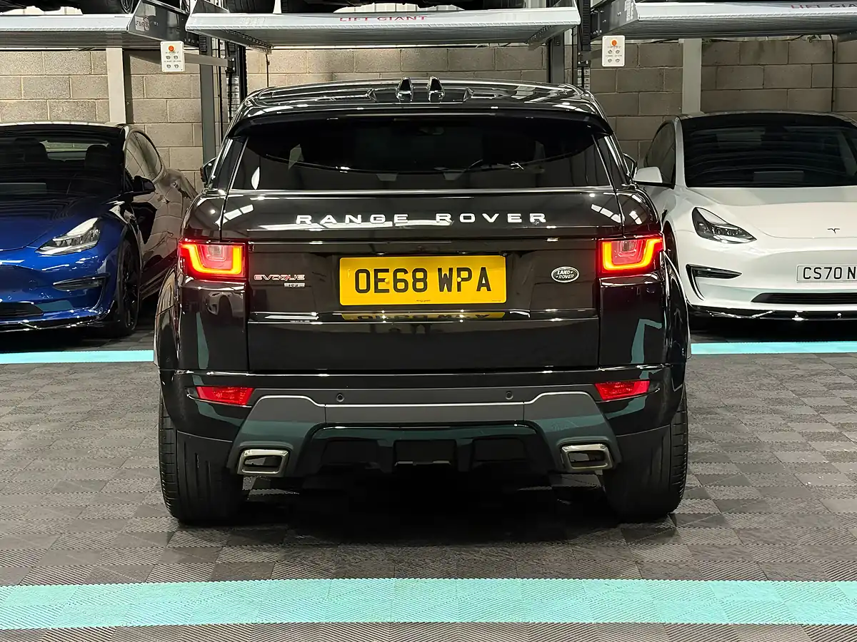 Used 2018 Land Rover Range Rover Evoque Hse Dynamic Black - Interior and Exterior details 8