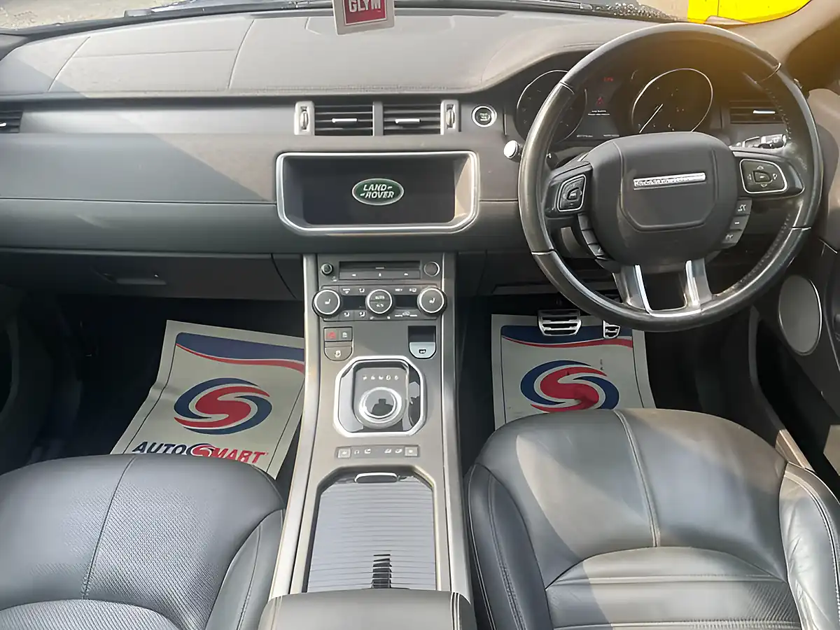 Used 2018 Land Rover Range Rover Evoque Hse Dynamic Black - Interior and Exterior details 12