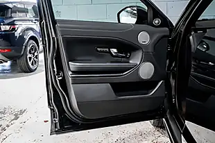 Used 2018 Land Rover Range Rover Evoque Hse Dynamic Black - Interior and Exterior details 11