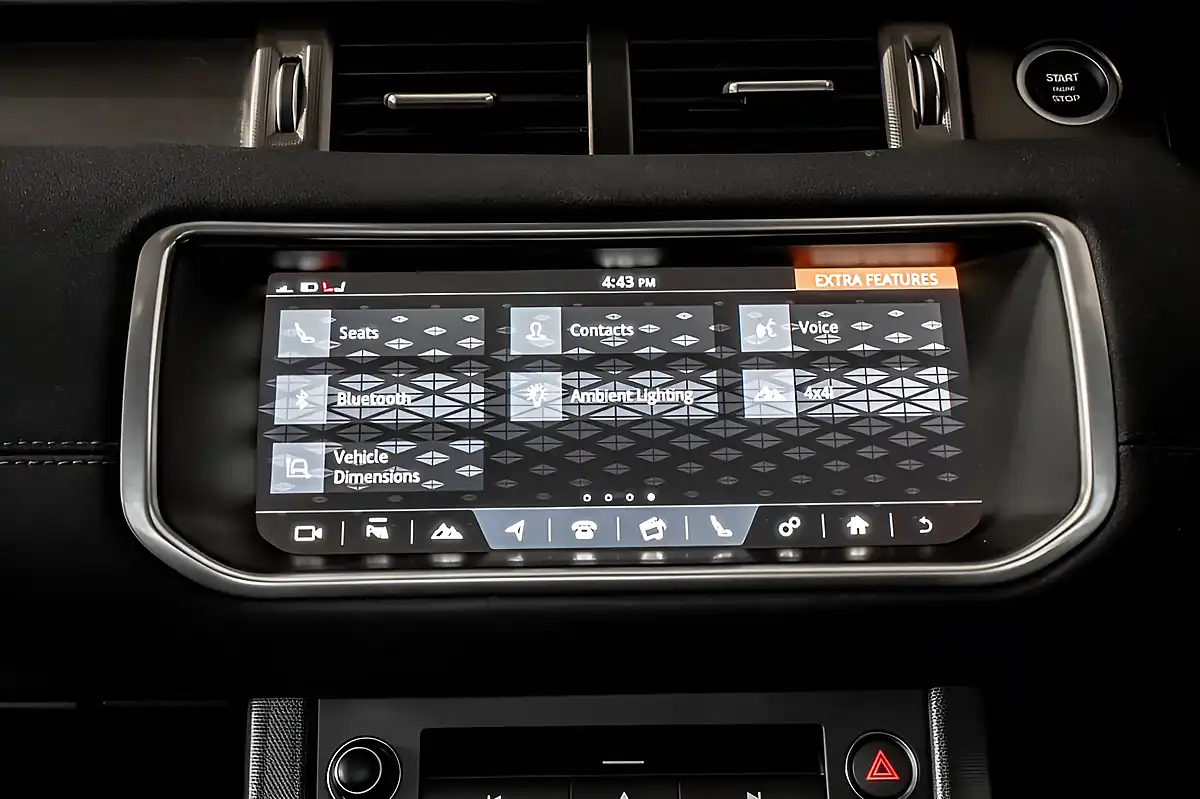 Used 2018 Land Rover Range Rover Evoque Hse Dynamic Black - Interior and Exterior details 16