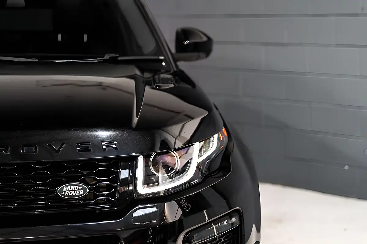 Used 2018 Land Rover Range Rover Evoque Hse Dynamic Black - Interior and Exterior details 18