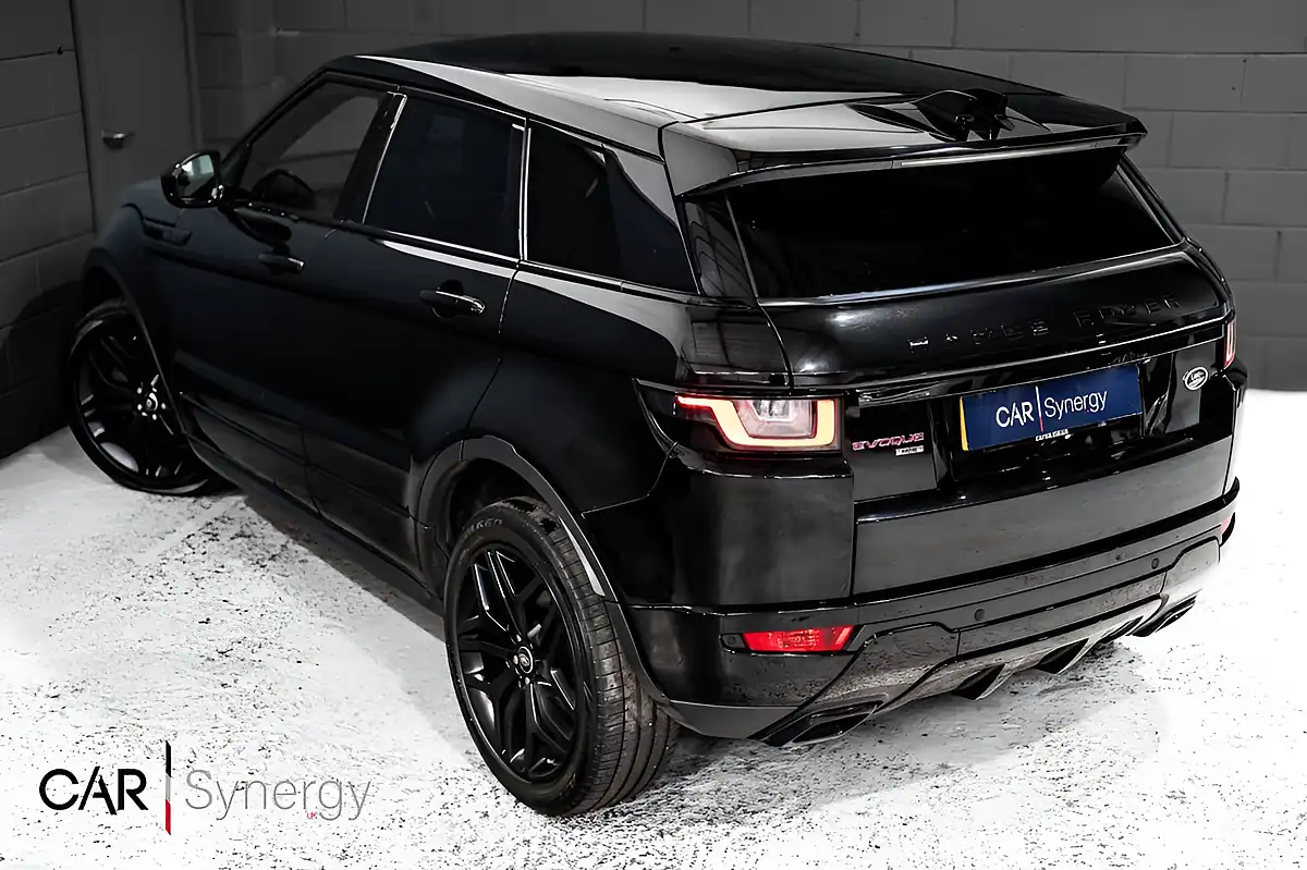 Used 2018 Land Rover Range Rover Evoque Hse Dynamic Black - Interior and Exterior details 3