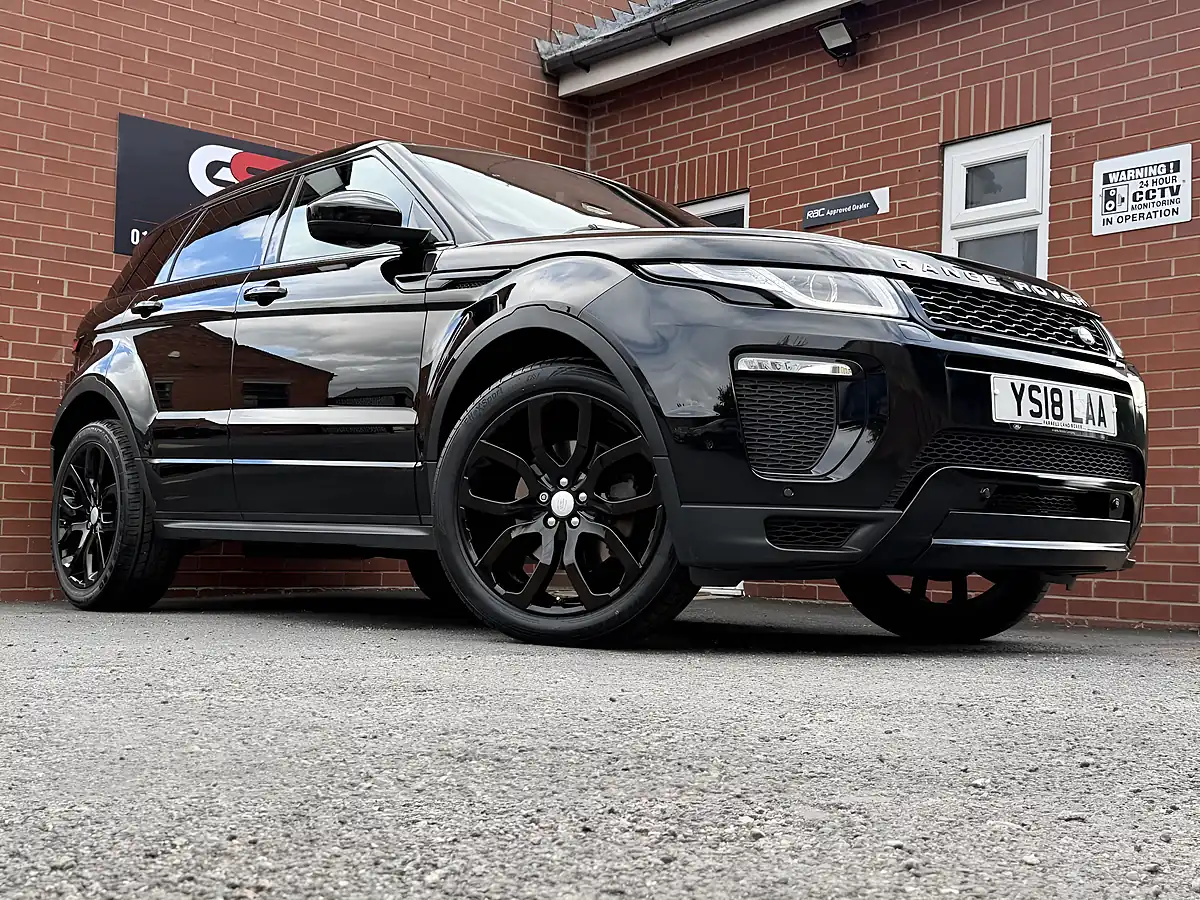 Used 2018 Land Rover Range Rover Evoque Hse Dynamic Black - Interior and Exterior details 2
