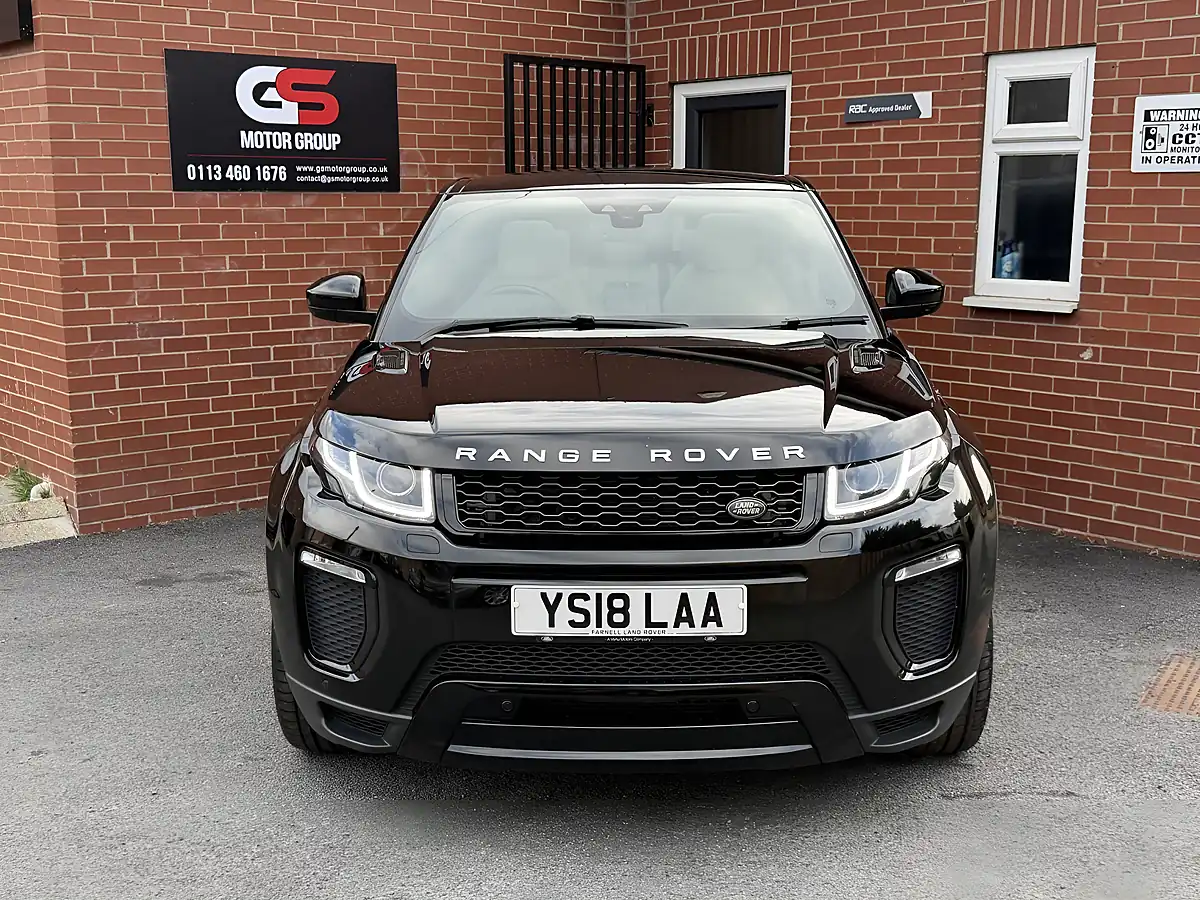 Used 2018 Land Rover Range Rover Evoque Hse Dynamic Black - Interior and Exterior details 3