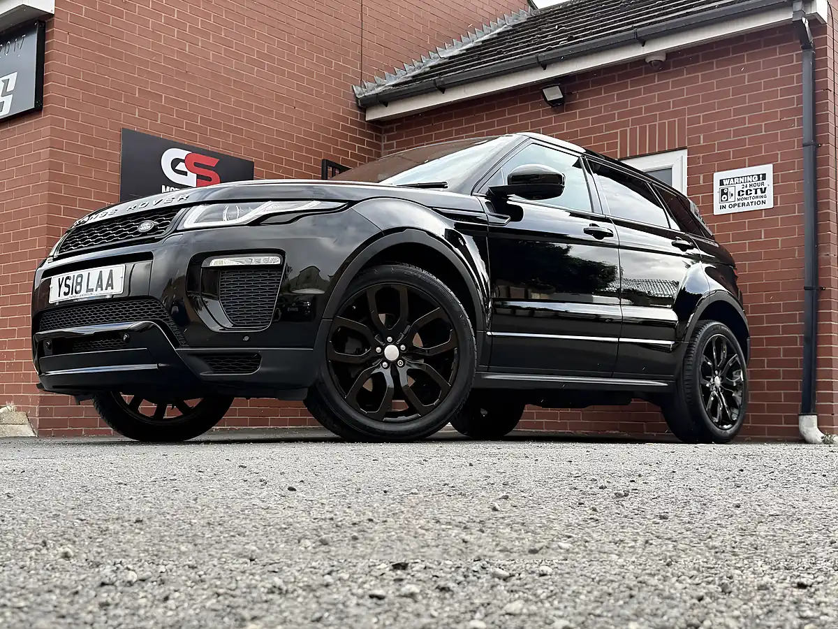 Used 2018 Land Rover Range Rover Evoque Hse Dynamic Black - Interior and Exterior details 6